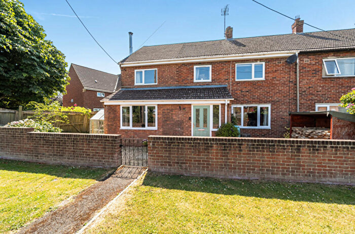 4 Bedroom Semi-Detached House For Sale In Cherry Tree Road, Cricklade, Swindon, SN6