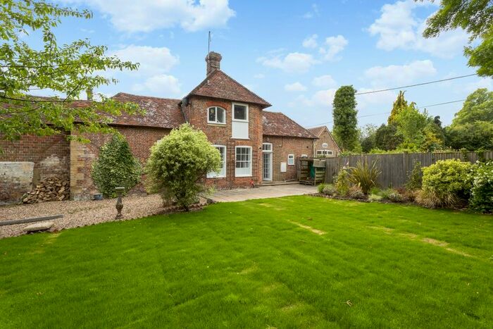 4 Bedroom Detached House To Rent In Church Road, Lamberhurst, Tunbridge Wells, TN3