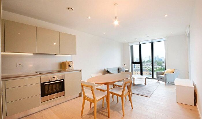 1 Bedroom Flat To Rent In St Gabriel Walk, Elephant And Castle, SE1