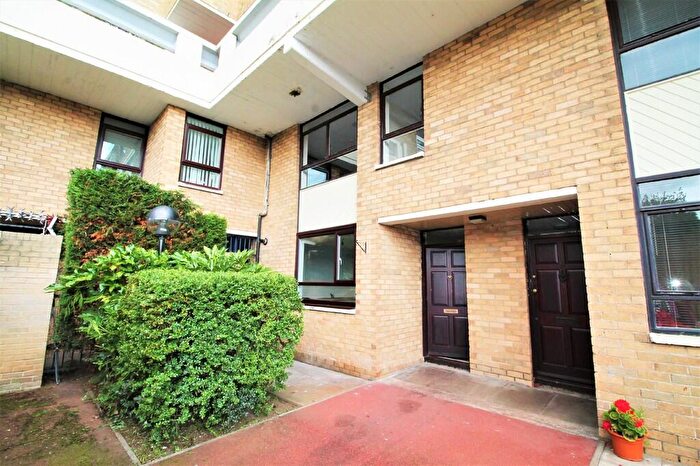 3 Bedroom Ground Maisonette To Rent In Neville Court, Marlborough Park, Sulgrave, NE37