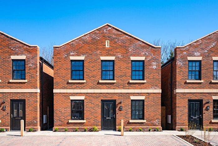 4 Bedroom Detached House For Sale In Thaxted Road, Saffron Walden, CB11