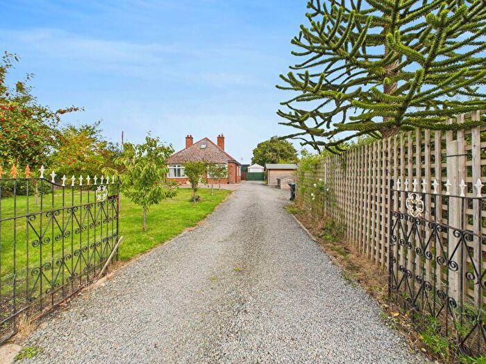 3 Bedroom Bungalow For Sale In Fieldside View, Tattershall Road, Woodhall Spa, LN10