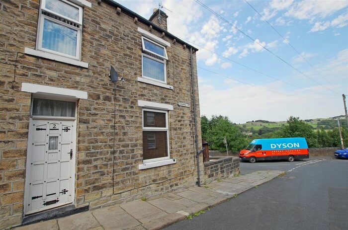 2 Bedroom Property To Rent In Chapel Street, Holywell Green, Halifax HX4
