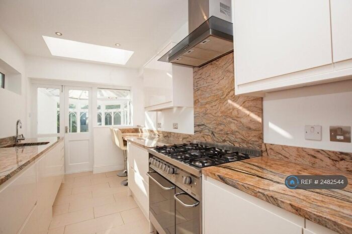 4 Bedroom Detached House To Rent In St. Albans Avenue, Weybridge, KT13