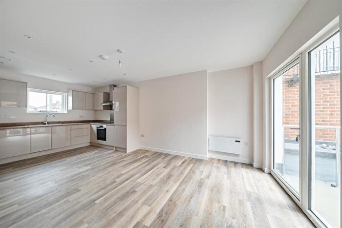 3 Bedroom Flat To Rent In London Road, Kingston Upon Thames - New Build Development, KT2