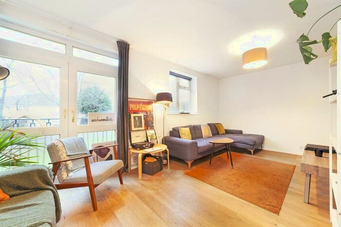 2 Bedroom Apartment To Rent In Church Vale, Forest Hill, SE23
