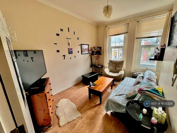 1 Bedroom Flat To Rent In Ferme Park Road, London, N4