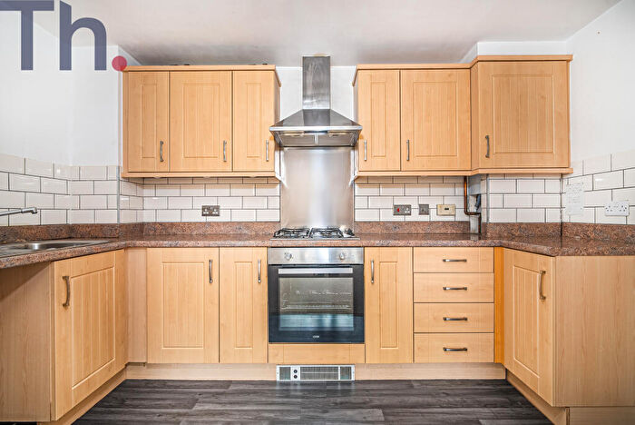 2 Bedroom Flat For Sale In Newport, Isle Of Wight, PO30