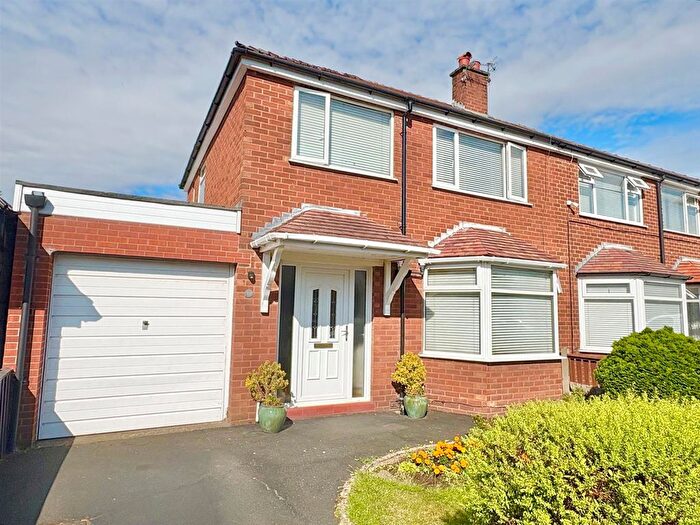 3 Bedroom Semi-detached House For Sale In Meynell Drive, Leigh, WN7