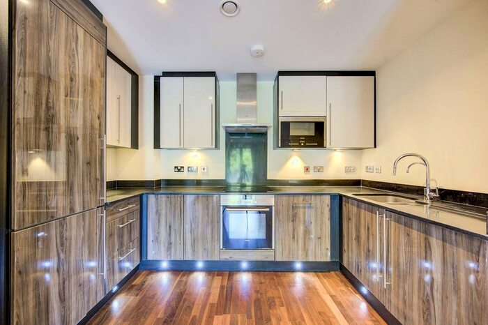 1 Bedroom Flat To Rent In Dungannon House, Fulham Broadway, London, SW6