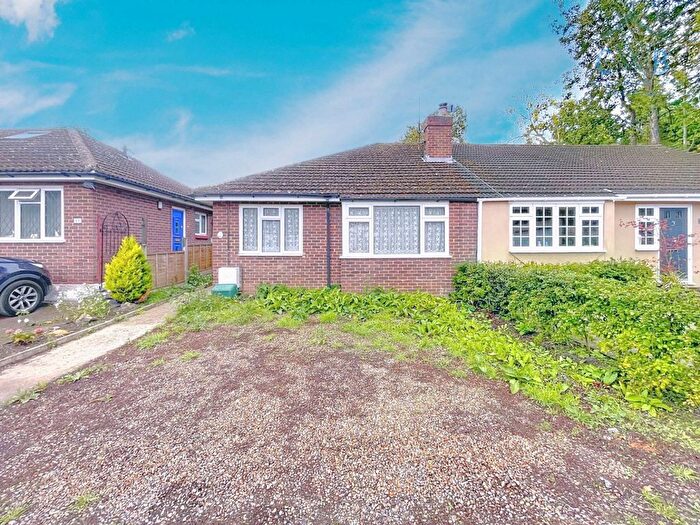 2 Bedroom Bungalow To Rent In Frog Lane, West Malling, ME19