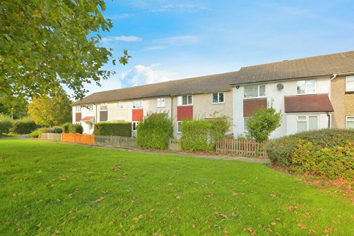 3 Bedroom Terraced House For Sale In Badlesmere Close, Ashford, TN23