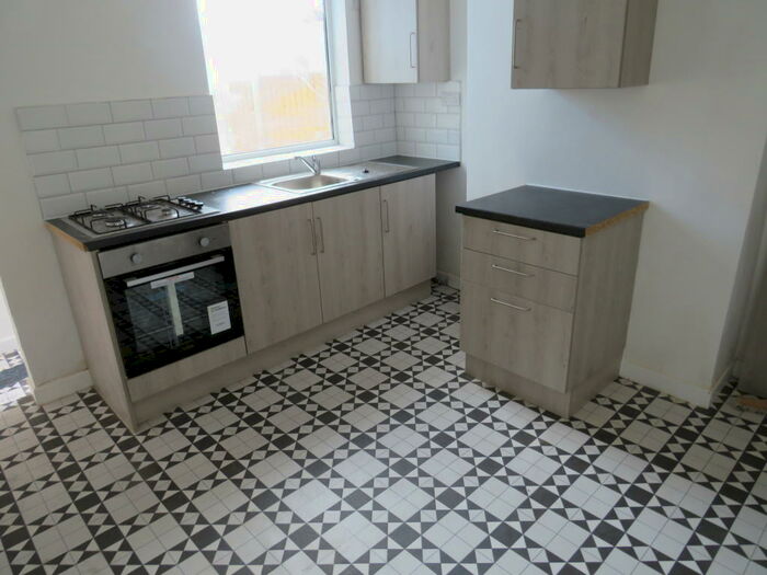 2 Bedroom Terraced House To Rent In Tat Bank Road, Oldbury, B69