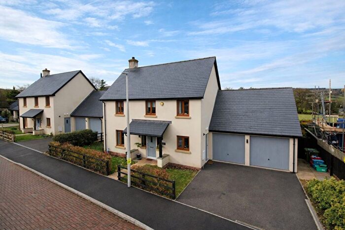 4 Bedroom Detached House For Sale In Clos Castell, Llangynidr, Crickhowell, NP8