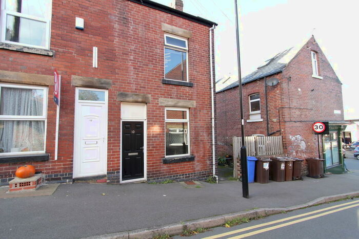 2 Bedroom End Of Terrace House To Rent In Jarrow Road, Sheffield, S11
