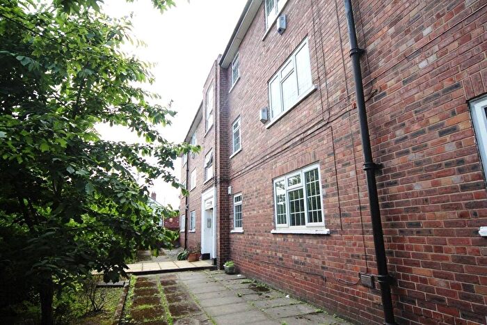 3 Bedroom Apartment To Rent In Aigburth Road, Aigburth, Liverpool, Merseyside, L17