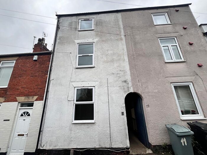 4 Bedroom Terraced House To Rent In Queen Street, Grantham, NG31