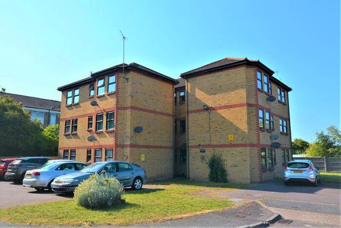 2 Bedroom Apartment To Rent In The Woodlands, Southend-On-Sea, SS3