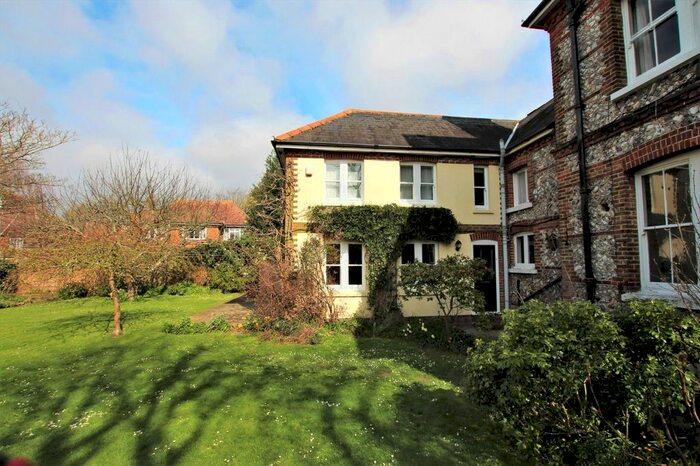 3 Bedroom Semi-Detached House To Rent In Lansdowne Road, Worthing, West Sussex, BN11