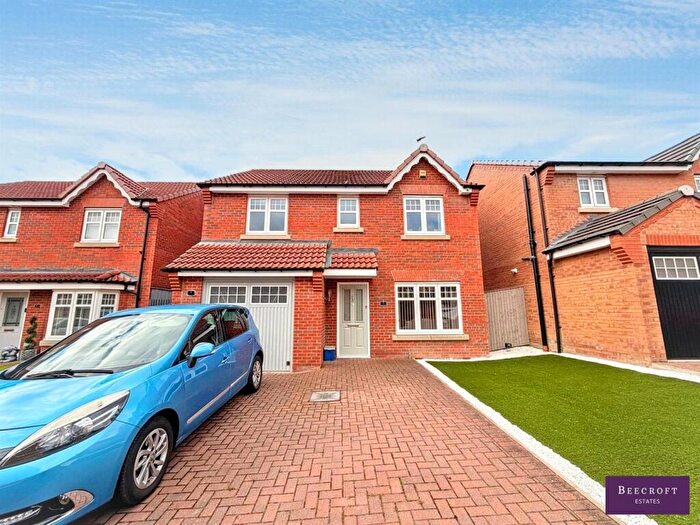 4 Bedroom Detached House For Sale In Moorland Court, Barnsley, S71