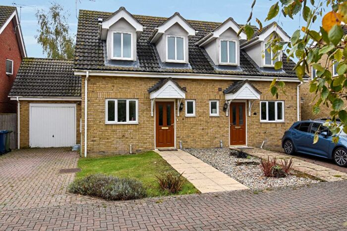 3 Bedroom Semi-Detached House For Sale In Lanthorn Stile, Fulbourn, Cambridge, CB21