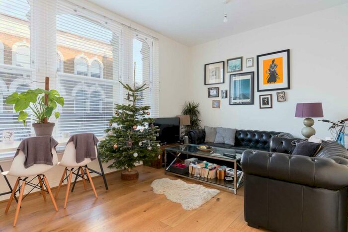 1 Bedroom Flat To Rent In Amhurst Road, London, E8