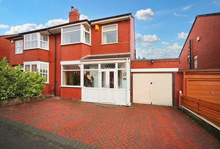3 Bedroom Semi-Detached House For Sale In East Mount, Orrell, WN5