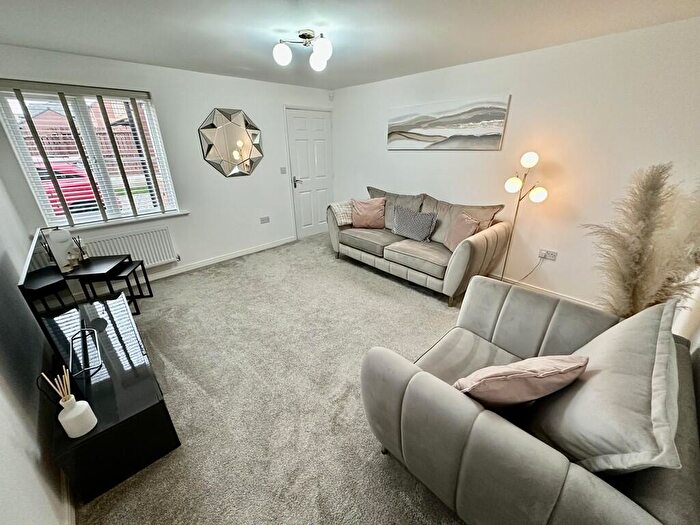 2 Bedroom Semi-Detached House For Sale In High Hazel Grove, Stainforth, Doncaster, DN7