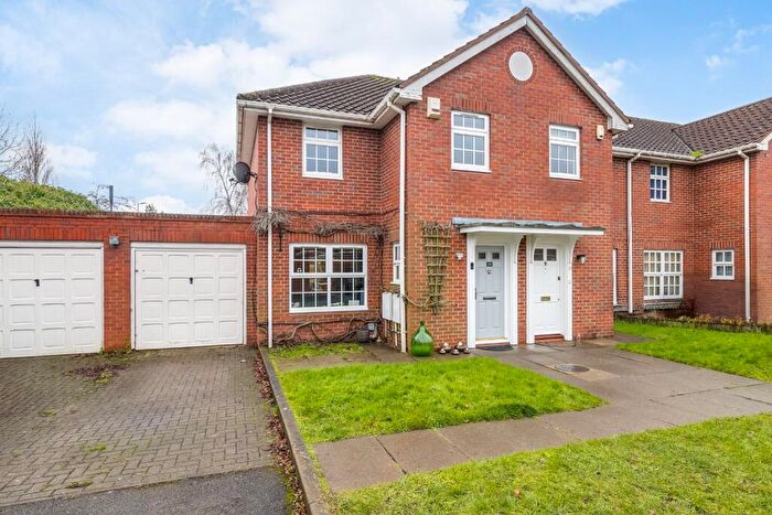 3 Bedroom Semi-Detached House For Sale In Wilkins Grove, Welwyn Garden City, Hertfordshire, AL8