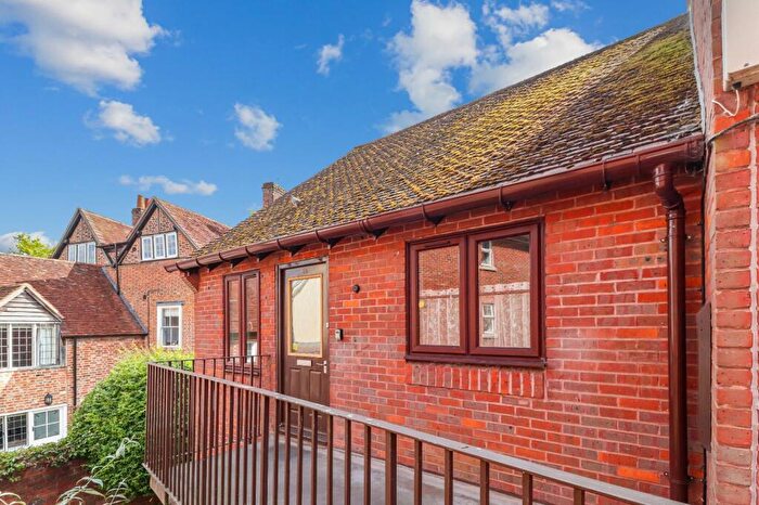 2 Bedroom Apartment For Sale In Town Bridge Court, Chesham, Buckinghamshire, HP5