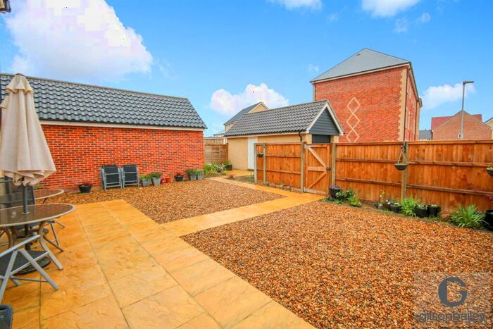 4 Bedroom Detached House For Sale In Grouse Road, Sprowston, NR7