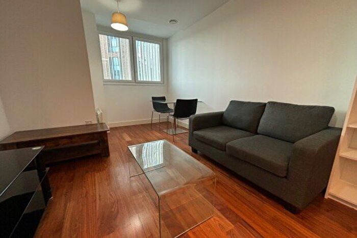 1 Bedroom Flat To Rent In Metropolitan House, Birmingham, B16