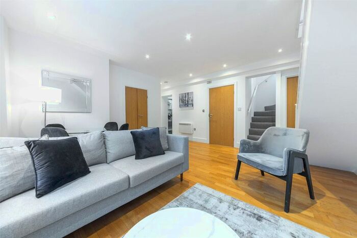 2 Bedroom Flat To Rent In Faircot, Little Common, Stanmore, HA7