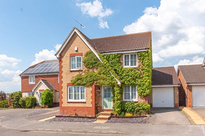 4 Bedroom Detached House For Sale In Middleton Way, Leighton Buzzard, LU7