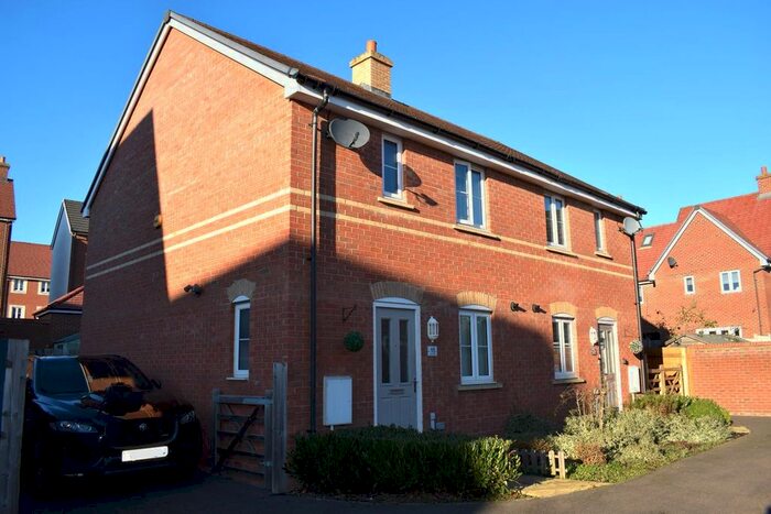 3 Bedroom Semi-Detached House To Rent In Cyprus Way, Newton Leys, Bletchley, Milton Keynes, MK3