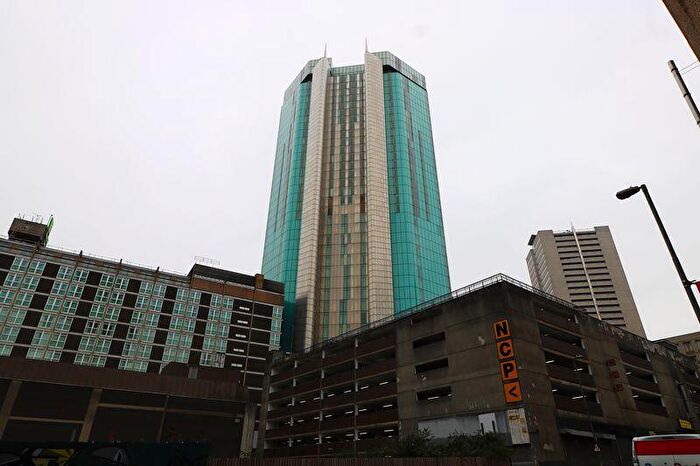 1 Bedroom Apartment For Sale In Holloway Circus Queensway, Birmingham, B1