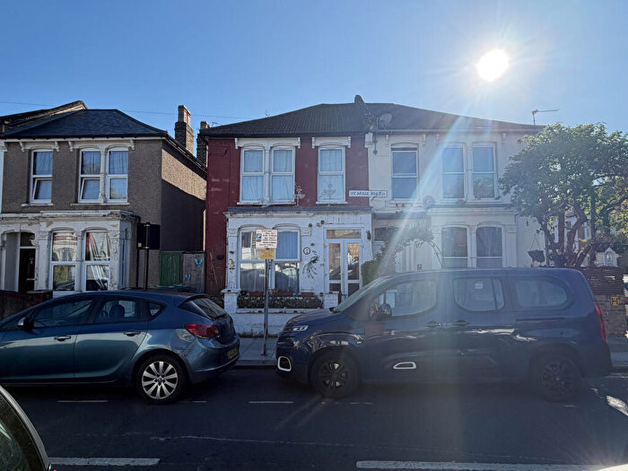 5 Bedroom Semi Detached House For Sale In Vicarage Road, Tottenham, London, N17