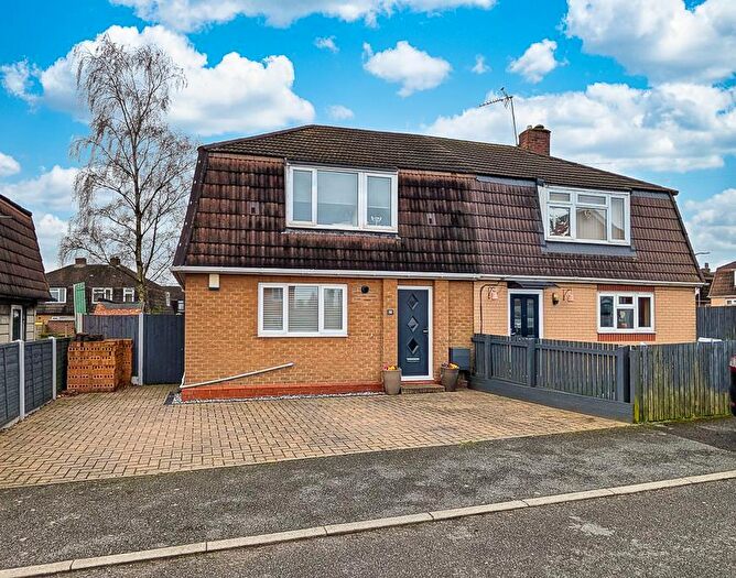 3 Bedroom Semi Detached House For Sale In Pepper Road, Calverton, Nottingham, NG14