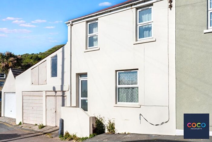 2 Bedroom End Of Terrace House To Rent In Belle Vue Terrace, Portland, Dorset, DT5