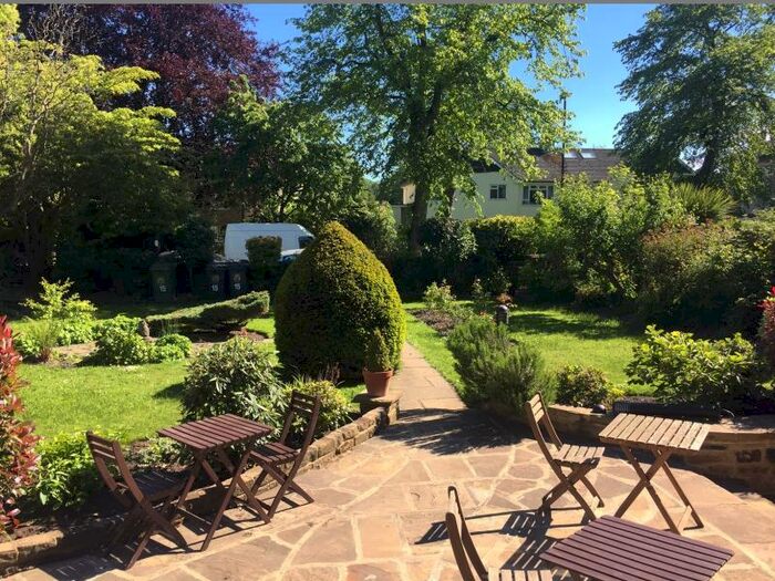 1 Bedroom Apartment To Rent In Burton Crescent, Headingley, Leeds, LS6