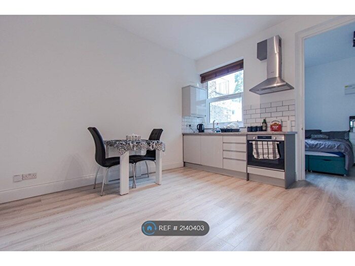 1 Bedroom Flat To Rent In High Street, London, W3