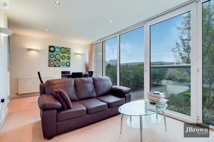 1 Bedroom Flat To Rent In Adriatic Apartments, Western Gateway, London, E16