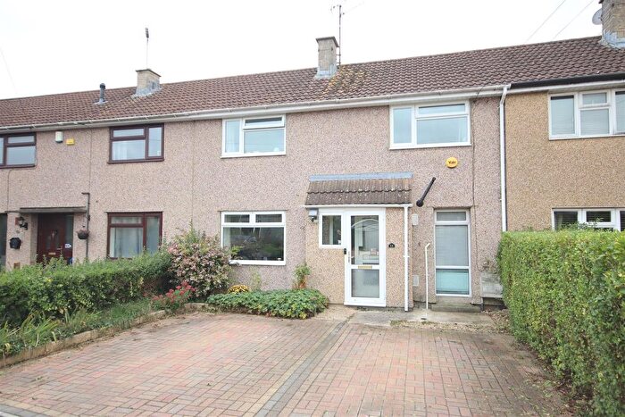 3 Bedroom Terraced House For Sale In Lamberts, Chippenham, SN14