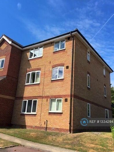 1 Bedroom Flat To Rent In Rookley Court, Purfleet, RM19