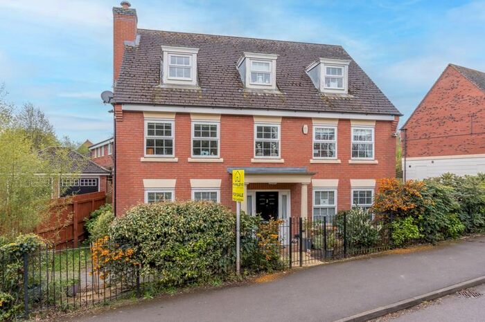 6 Bedroom Detached House To Rent In Cherry Tree Close, Wellington, Telford, TF1