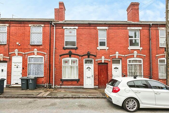 3 Bedroom Terraced House For Sale In Bearmore Road, Cradley Heath, B64