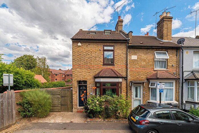 4 Bedroom End Terrace House For Sale In Upton Road, Hounslow, TW3
