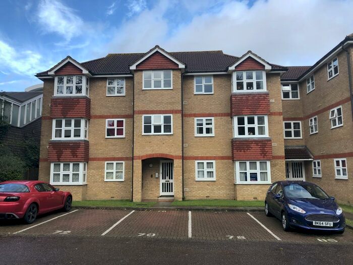 1 Bedroom Flat To Rent In Horley, RH6