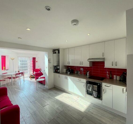 5 Bedroom Terraced House To Rent In Exeter Road, Selly Oak, Birmingham, B29