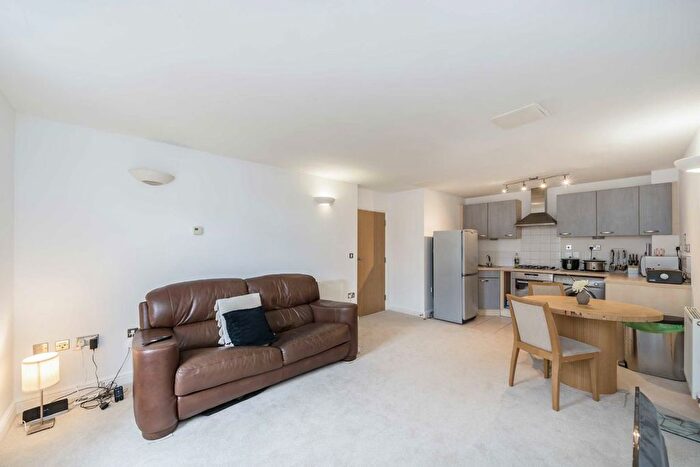 1 Bedroom Flat For Sale In Martello Street, London, E8